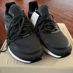Adidas Duramo 10 running shoes Women’s size 12